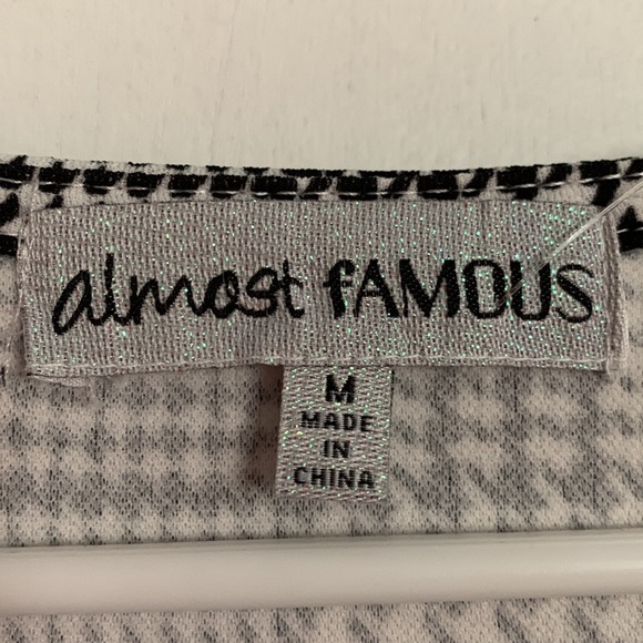 Dress - Picture 6 of 7